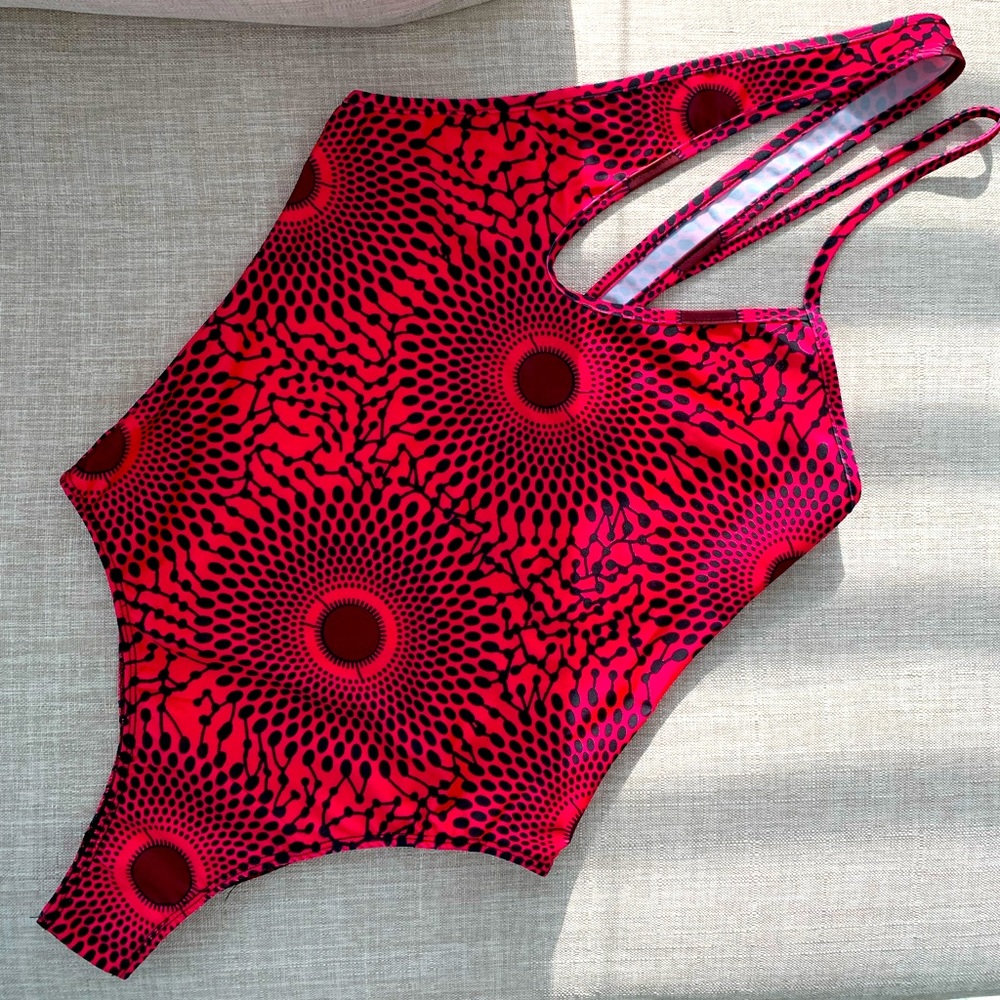 Never worn pink one piece swimsuit